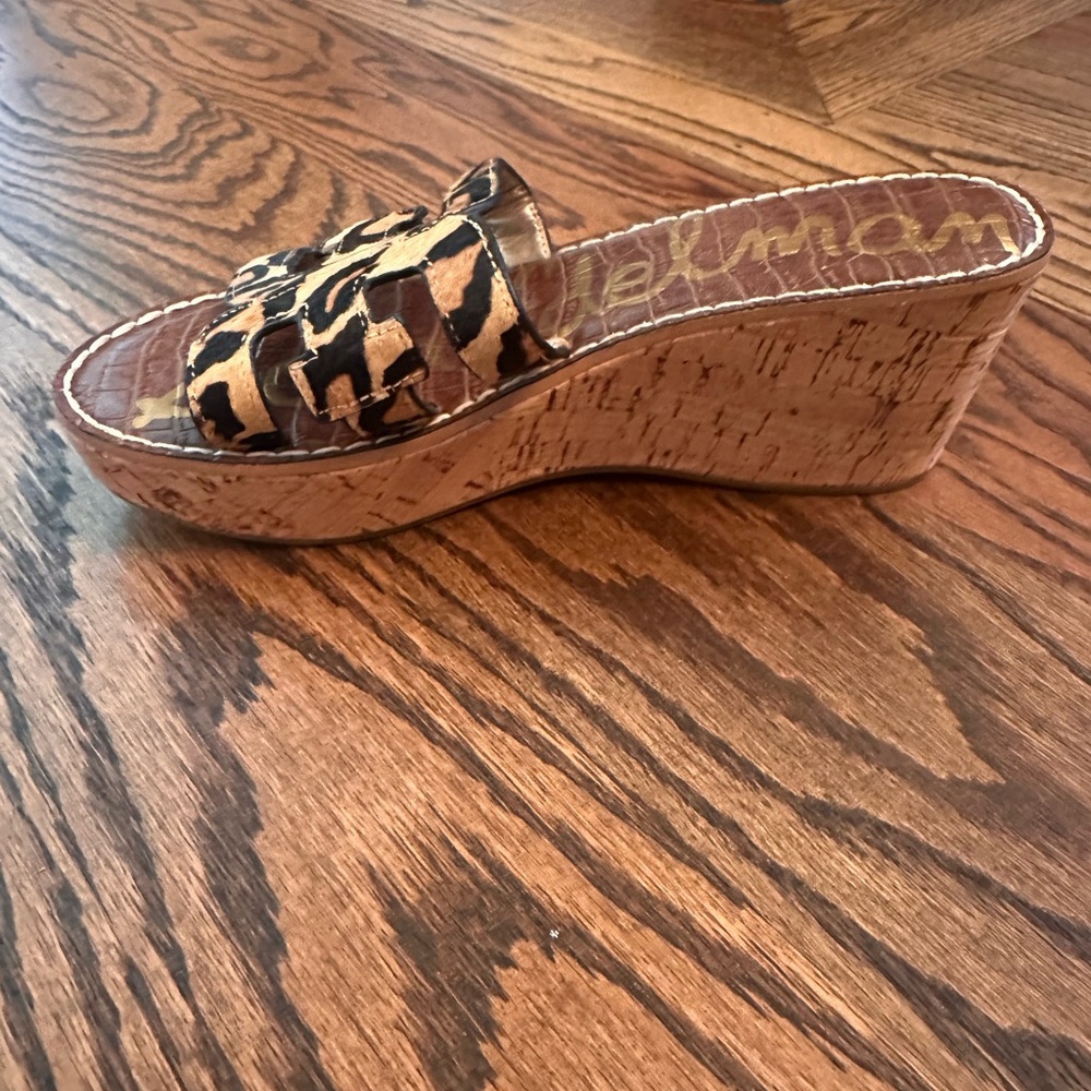 Sam Edelman wedge sandals, Leopard print, Size 8.5 - Picture 3 of 5